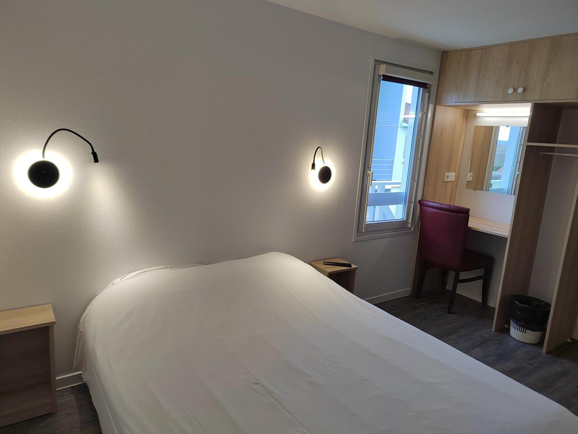 Fasthotel Paris Ouest Bouafle Ngoại thất bức ảnh
